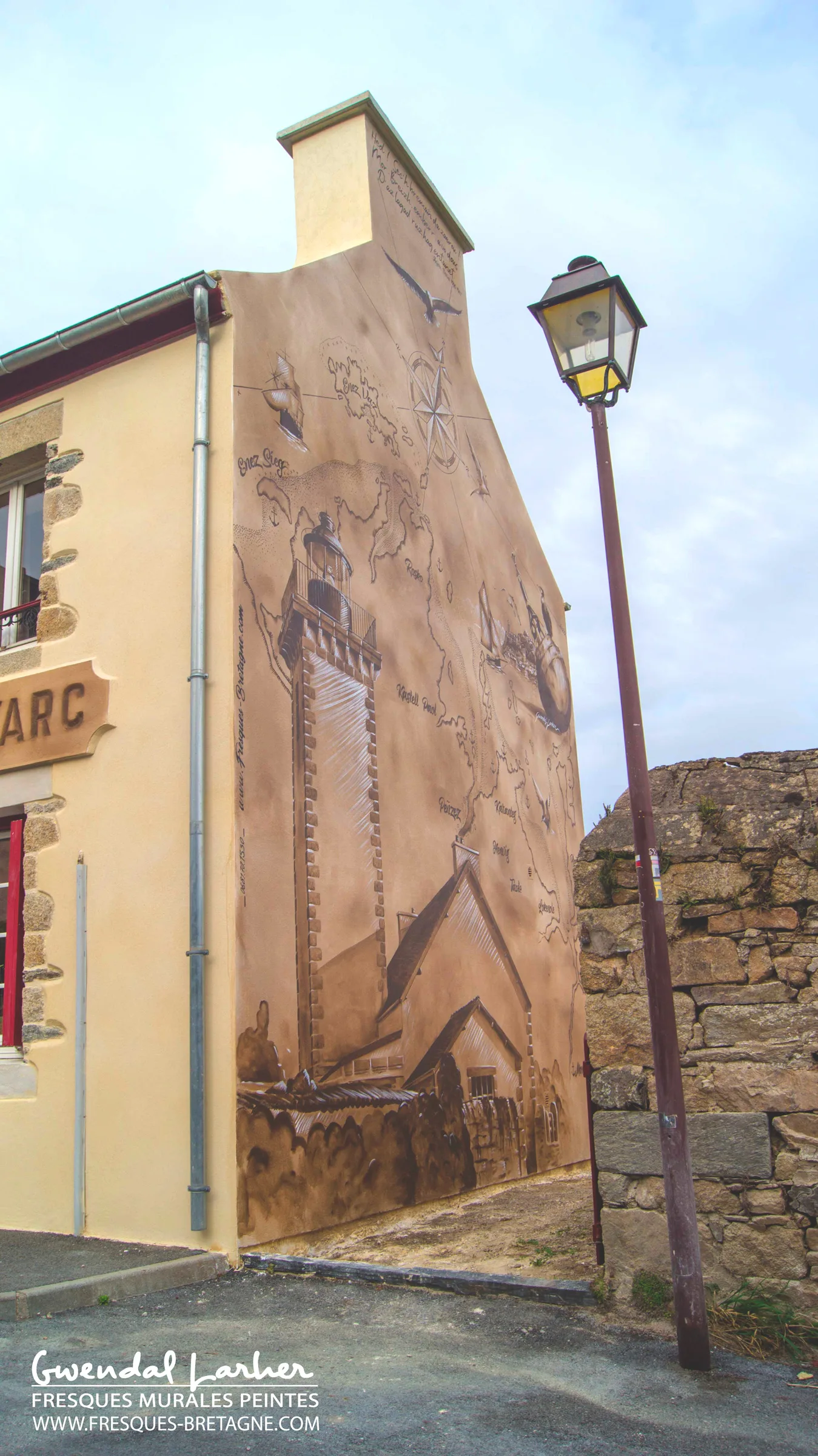 Fresque murale street art, carte maritime de la baie de Morlaix, à Locquénolé — Gwendal Larher